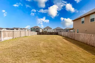 105 Clematis Ct, Georgetown, TX 78626 - Photo 26