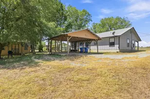 1303 Lovers Ln, Bastrop, TX 78602 - Photo 26