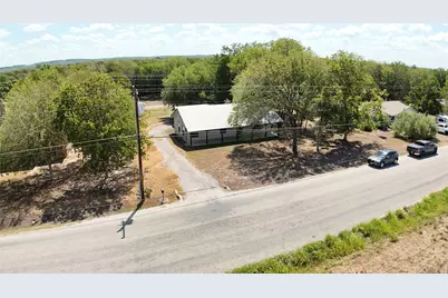 1303 Lovers Lane, Bastrop, TX 78602 - Photo 4