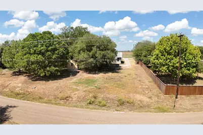 1303 Lovers Lane, Bastrop, TX 78602 - Photo 30