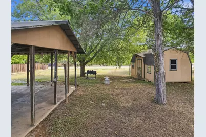 1303 Lovers Lane, Bastrop, TX 78602 - Photo 24