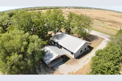 1303 Lovers Lane, Bastrop, TX 78602 - Photo 34