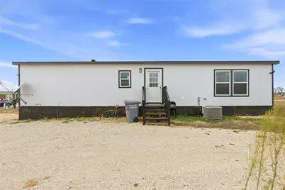 279 Pajarilla Pass, Del Valle, TX 78617 - Photo 18
