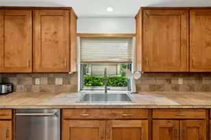 103 Birdie Dr, The Hills, TX 78738 - Photo 20