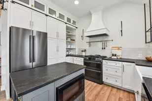 6848 La Concha Pass, Austin, TX 78749 - Photo 12