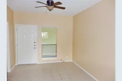 3206 King Street #208, Austin, TX 78705 - Photo 6