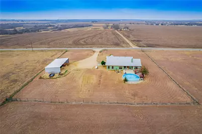 877 County Road 455, Coupland, TX 78615 - Photo 36