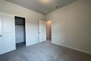 605 W South St, Leander, TX 78641 - Photo 16