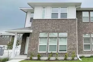 605 W South St, Leander, TX 78641 - Photo 1