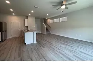 605 W South St, Leander, TX 78641 - Photo 10