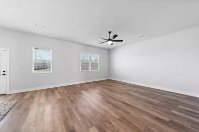 9704 Gladsome Path, Manor, TX 78653 - Photo 4