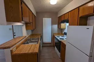 2800 Bull Run, Taylor, TX 76574 - Photo 6