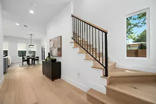 1104 Fiesta St, Austin, TX 78702 - Photo 2
