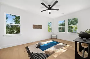 1104 Fiesta St, Austin, TX 78702 - Photo 28