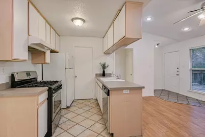 3207 Eanes Circle Circle, Austin, TX 78746 - Photo 12