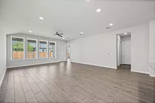 8317 Donnelley Dr, Austin, TX 78744 - Photo 12