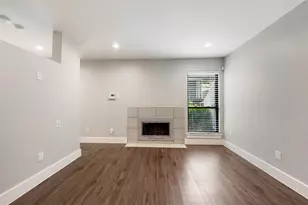 935 La Posada Dr, Austin, TX 78752 - Photo 2