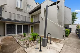 935 La Posada Dr, Austin, TX 78752 - Photo 34