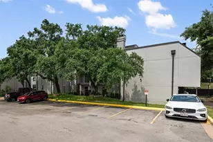 935 La Posada Dr, Austin, TX 78752 - Photo 20