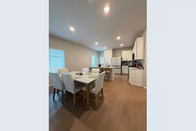 11917 Murano Drive, Austin, TX 78747 - Photo 6