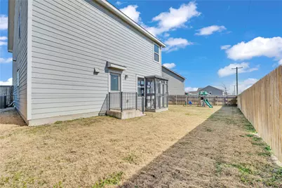 752 Circle Way #35H, Jarrell, TX 76537 - Photo 32