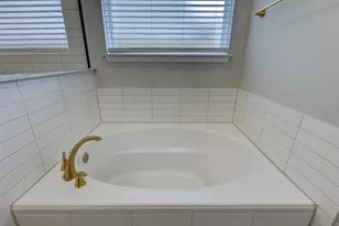 129 Prairie Falls Drive, Hutto, TX 78634 - Photo 24