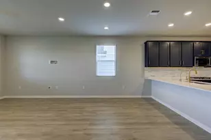 129 Prairie Falls Drive, Hutto, TX 78634 - Photo 14