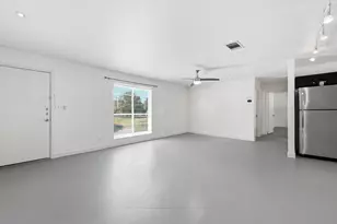 2712 St Edwards Cir, Austin, TX 78704 - Photo 6