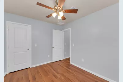 411 Camellia Drive, Hutto, TX 78634 - Photo 32