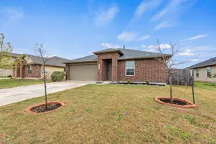 411 Camellia Dr, Hutto, TX 78634 - Photo 1
