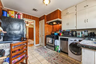 301 E 34th Street #107, Austin, TX 78705 - Photo 12