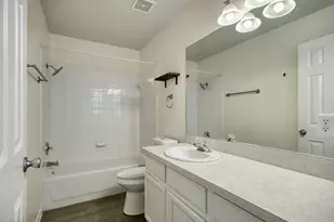 640 Fallen Oak Dr, Bertram, TX 78605 - Photo 8