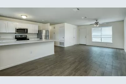 640 Fallen Oak Drive, Bertram, TX 78605 - Photo 2