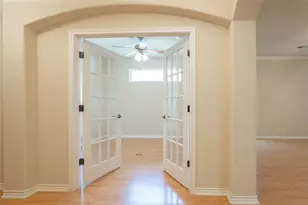 806 Heritage Oaks Bend, Georgetown, TX 78633 - Photo 4