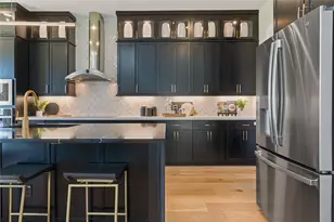 1300 Shelby Ln, Georgetown, TX 78628 - Photo 10