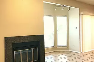 808 W 29th St, Austin, TX 78705 - Photo 8