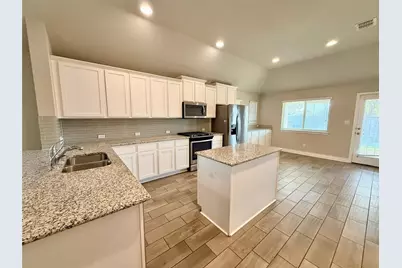 199 Tailwind Drive, Kyle, TX 78640 - Photo 4