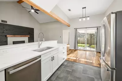 2207 Raintree Path, Round Rock, TX 78664 - Photo 4