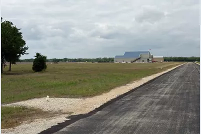 330 Airfield Road, Fentress, TX 78622 - Photo 6