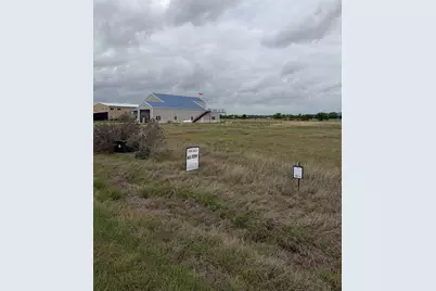 330 Airfield Road, Fentress, TX 78622 - Photo 2