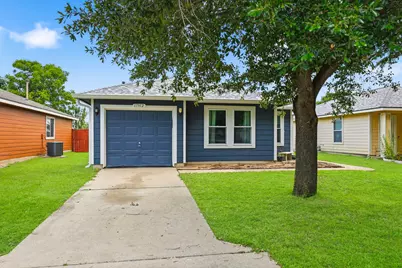 17912 Honey Locust Lane, Elgin, TX 78621 - Photo 2