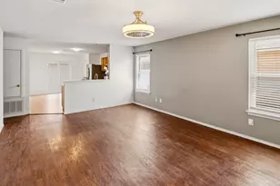 17912 Honey Locust Ln, Elgin, TX 78621 - Photo 6