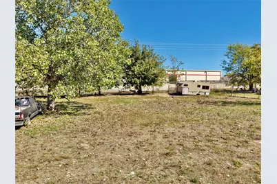 570 County Road 306 Road, Jarrell, TX 76537 - Photo 16