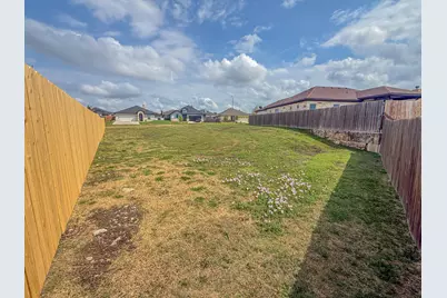 169 Greg Lane, Jarrell, TX 76537 - Photo 4