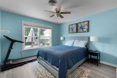 209 E Live Oak Street, Burnet, TX 78611 - Photo 18