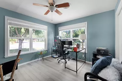 209 E Live Oak Street, Burnet, TX 78611 - Photo 20