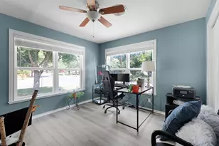 209 E Live Oak St, Burnet, TX 78611 - Photo 20