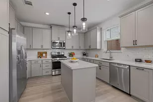 13506 Grand Central Dr, Pflugerville, TX 78660 - Photo 10