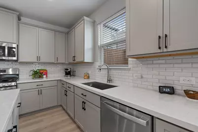 13506 Grand Central Drive, Pflugerville, TX 78660 - Photo 12