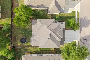 13208 Cardinal Flower Dr, Austin, TX 78739 - Photo 32